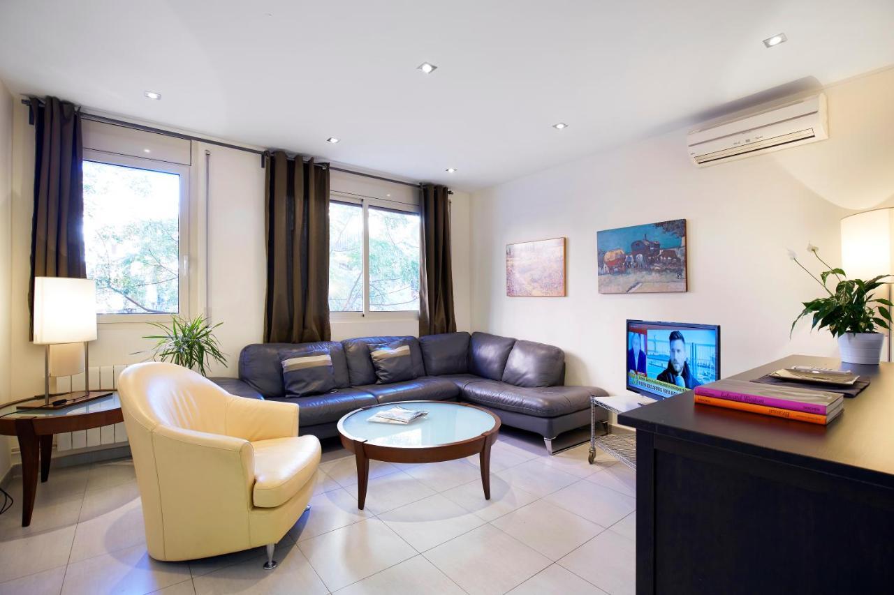 Apartamentos Calvet Barcelona Buitenkant foto