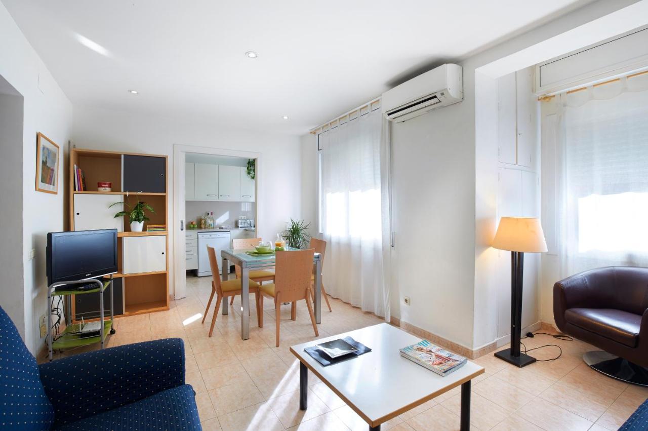 Apartamentos Calvet Barcelona Buitenkant foto