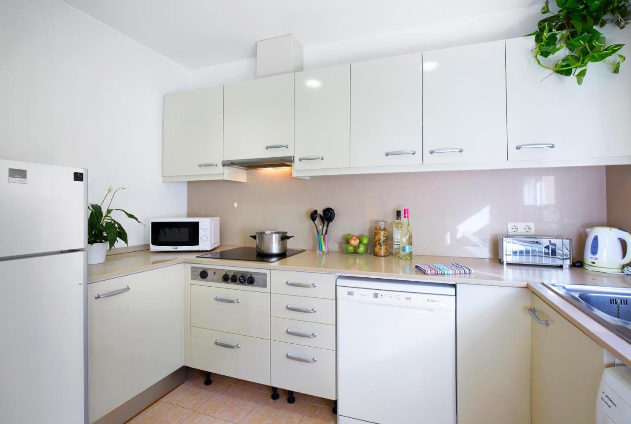 Apartamentos Calvet Barcelona Buitenkant foto