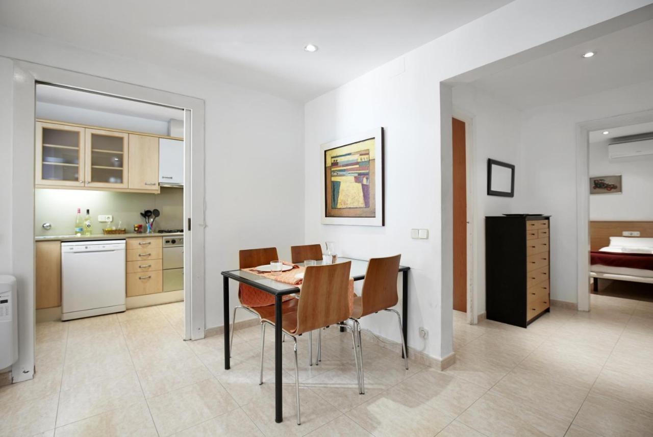 Apartamentos Calvet Barcelona Buitenkant foto