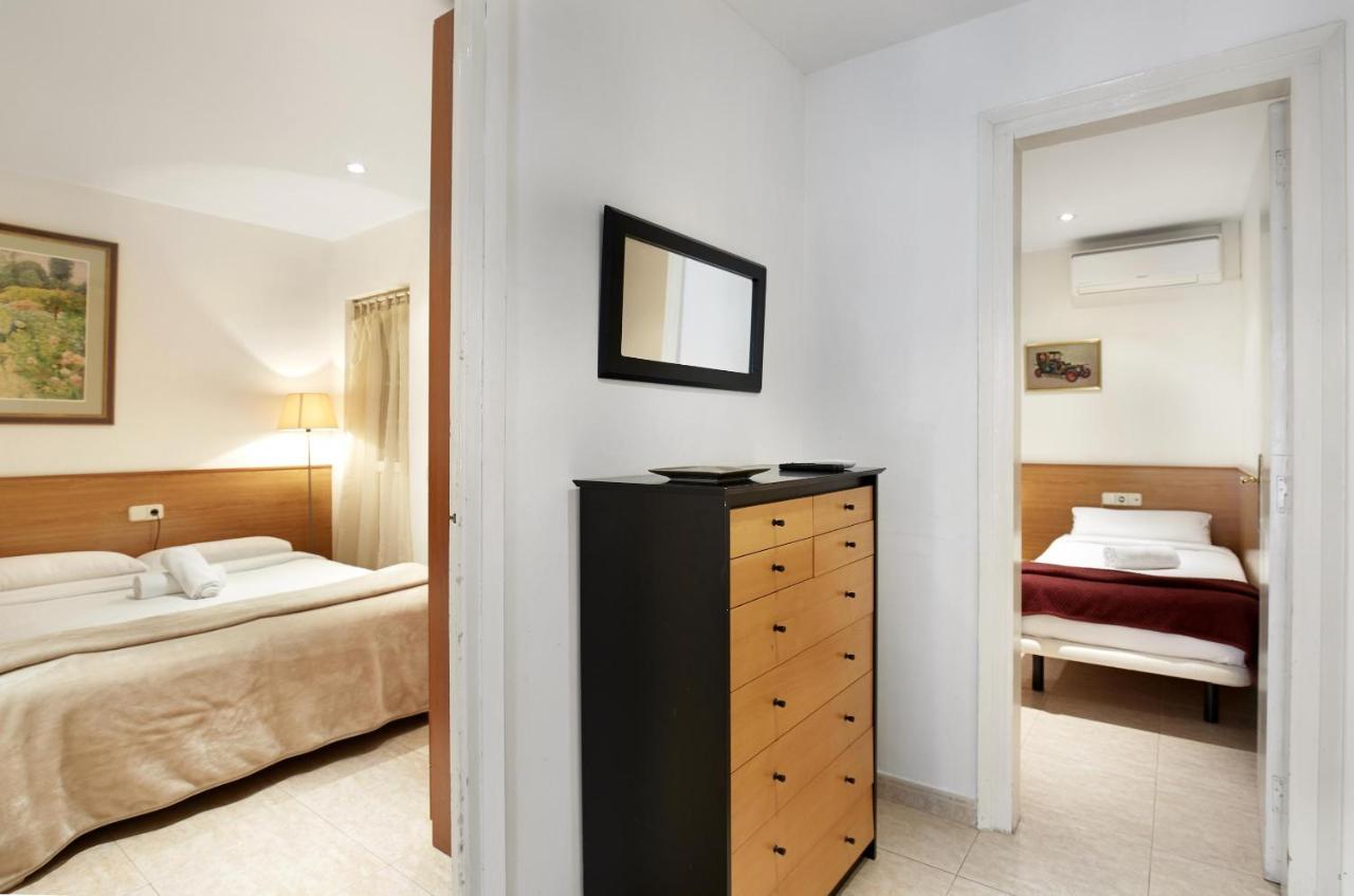 Apartamentos Calvet Barcelona Buitenkant foto