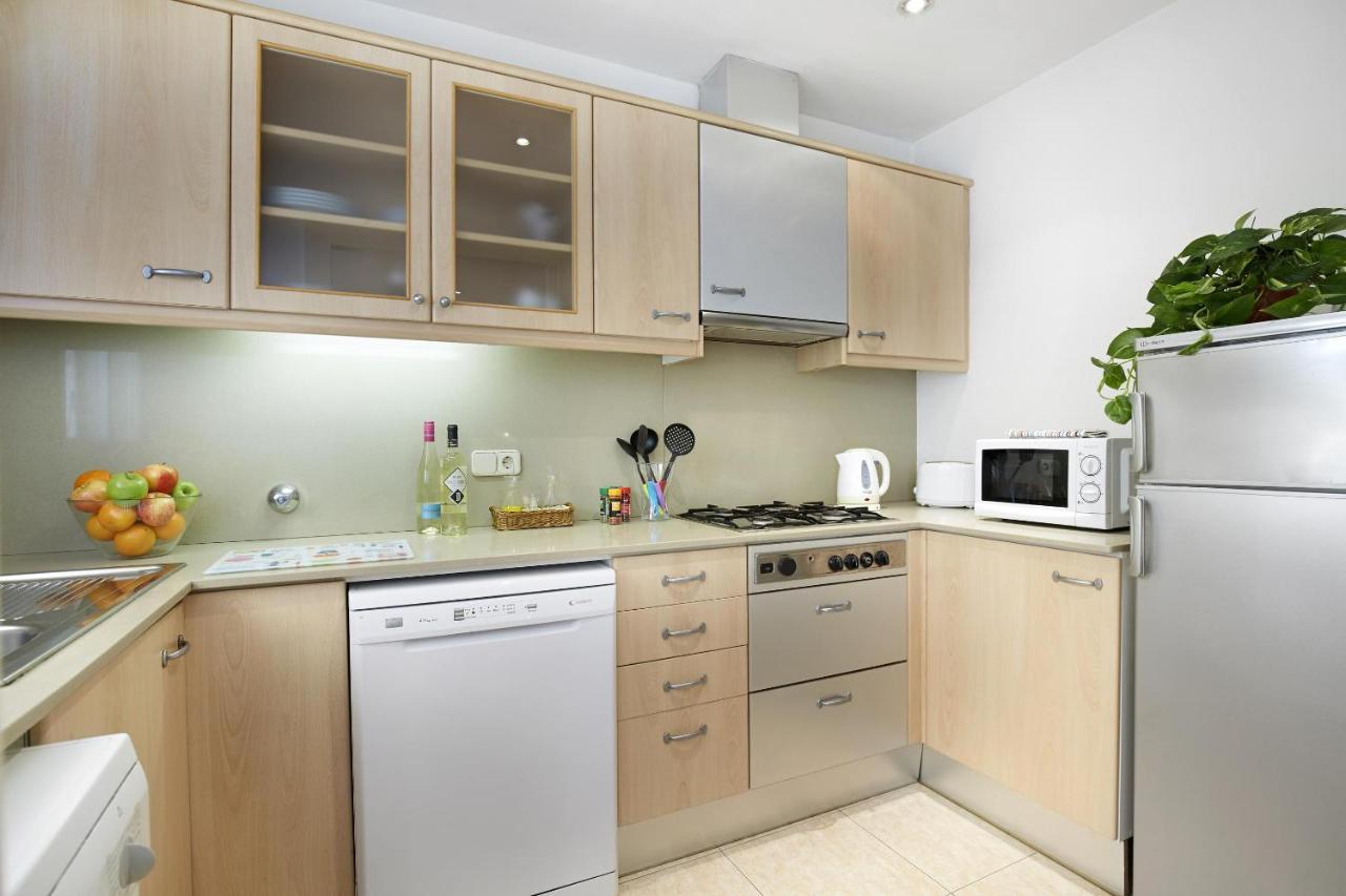 Apartamentos Calvet Barcelona Buitenkant foto