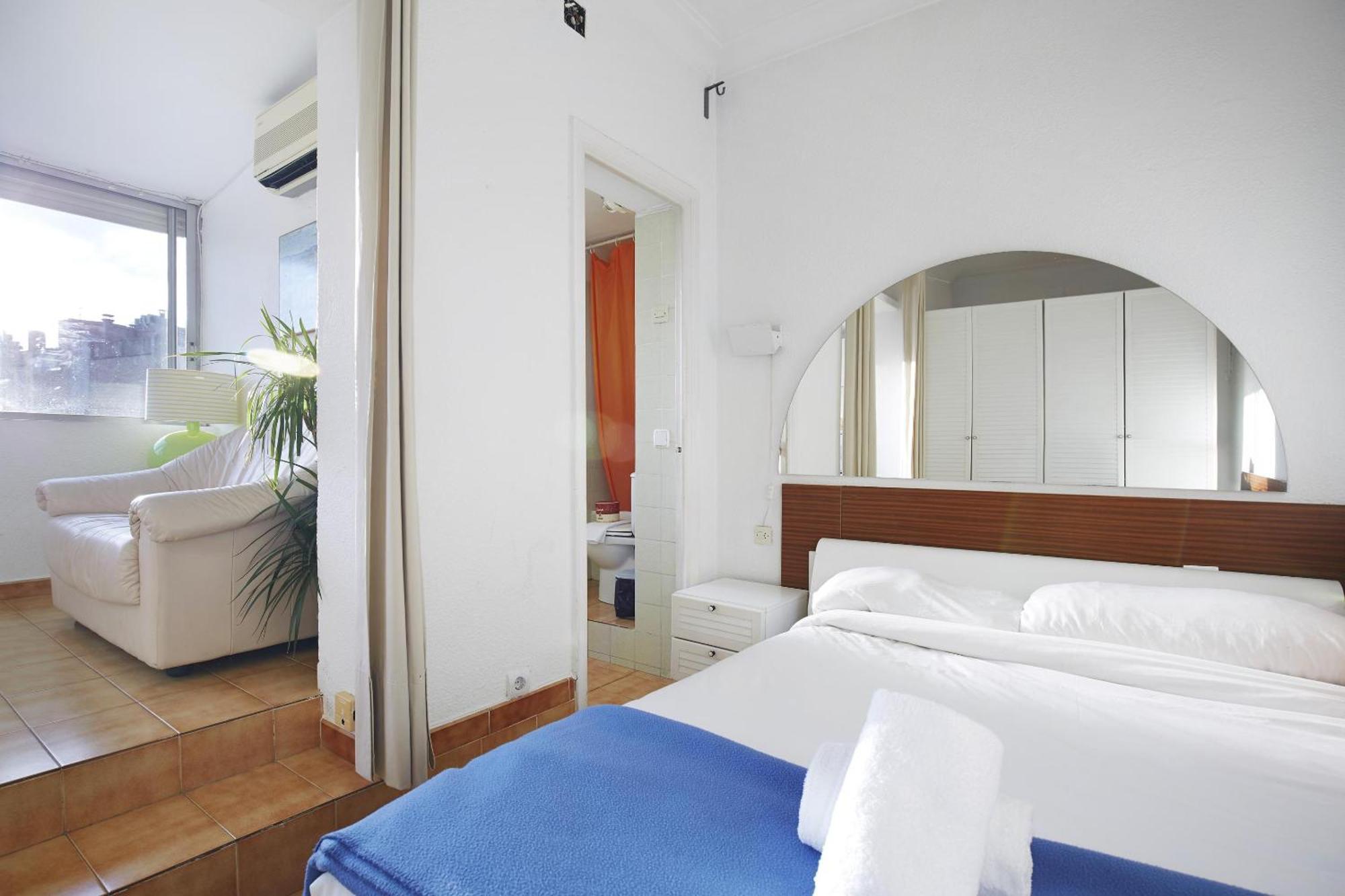 Apartamentos Calvet Barcelona Buitenkant foto