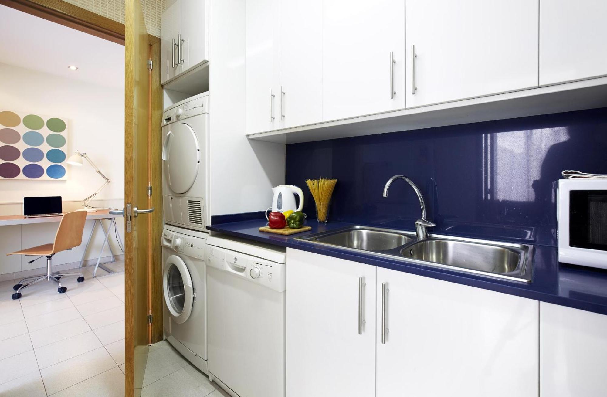 Apartamentos Calvet Barcelona Buitenkant foto