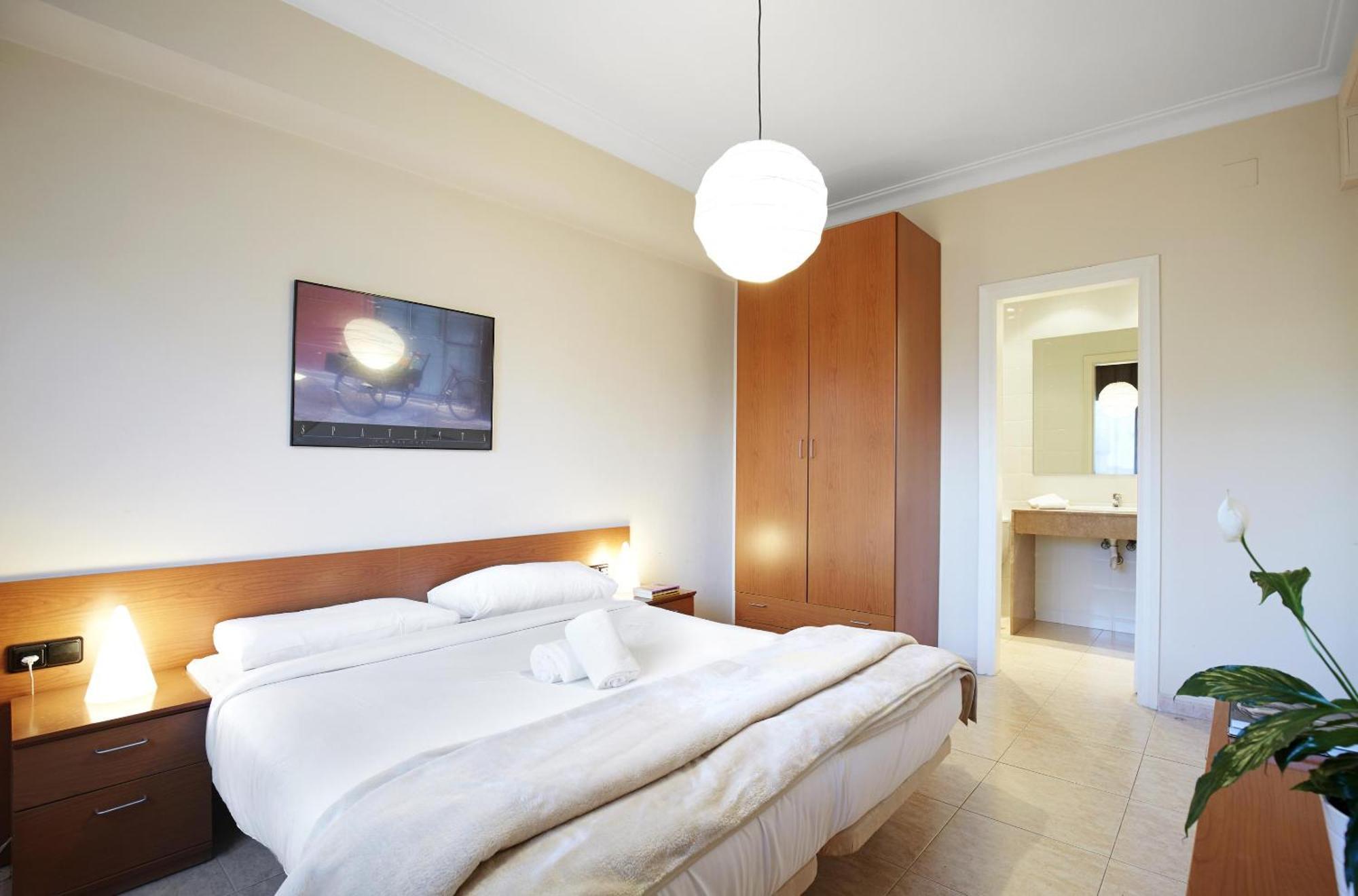 Apartamentos Calvet Barcelona Buitenkant foto