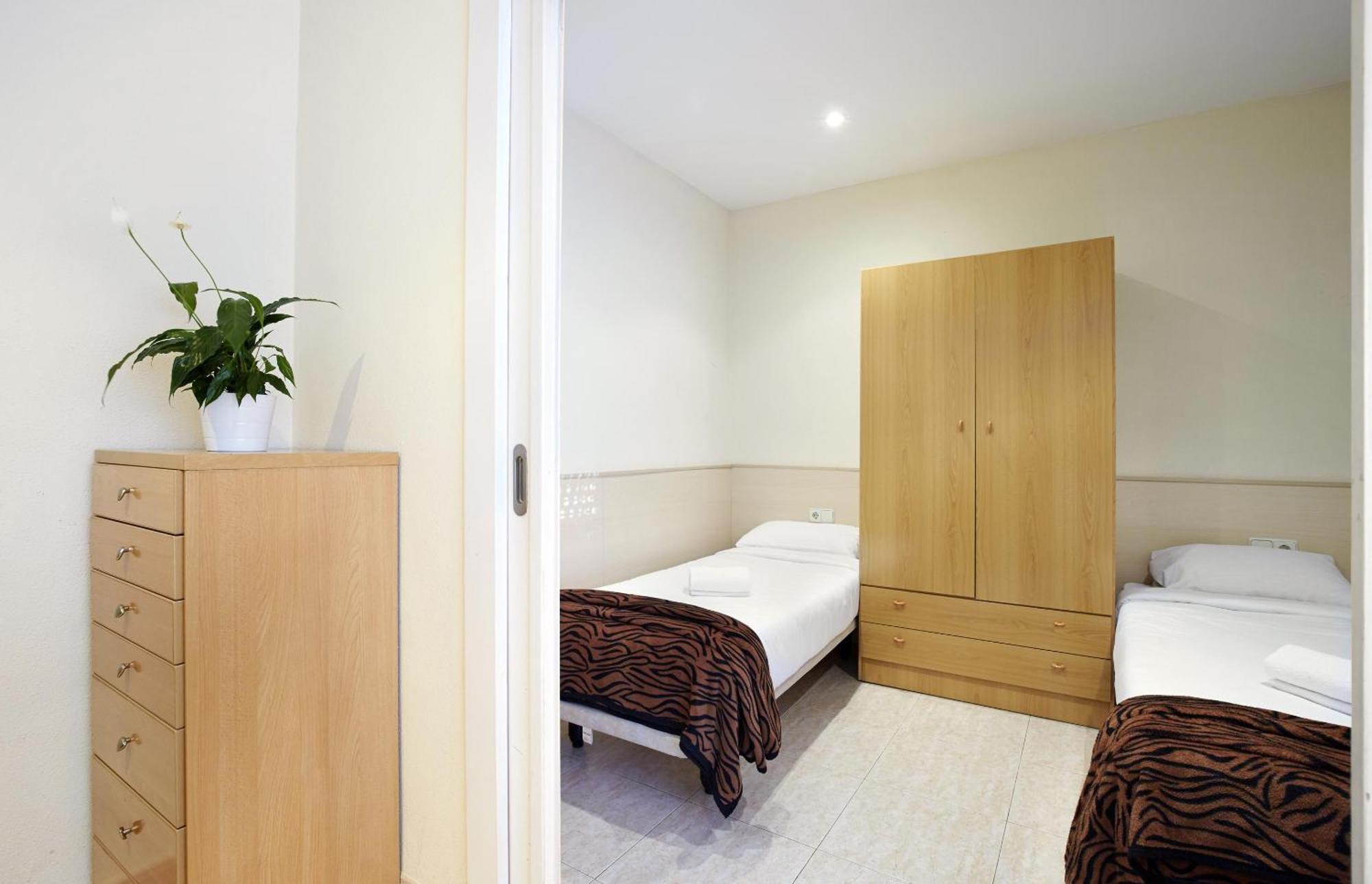 Apartamentos Calvet Barcelona Buitenkant foto