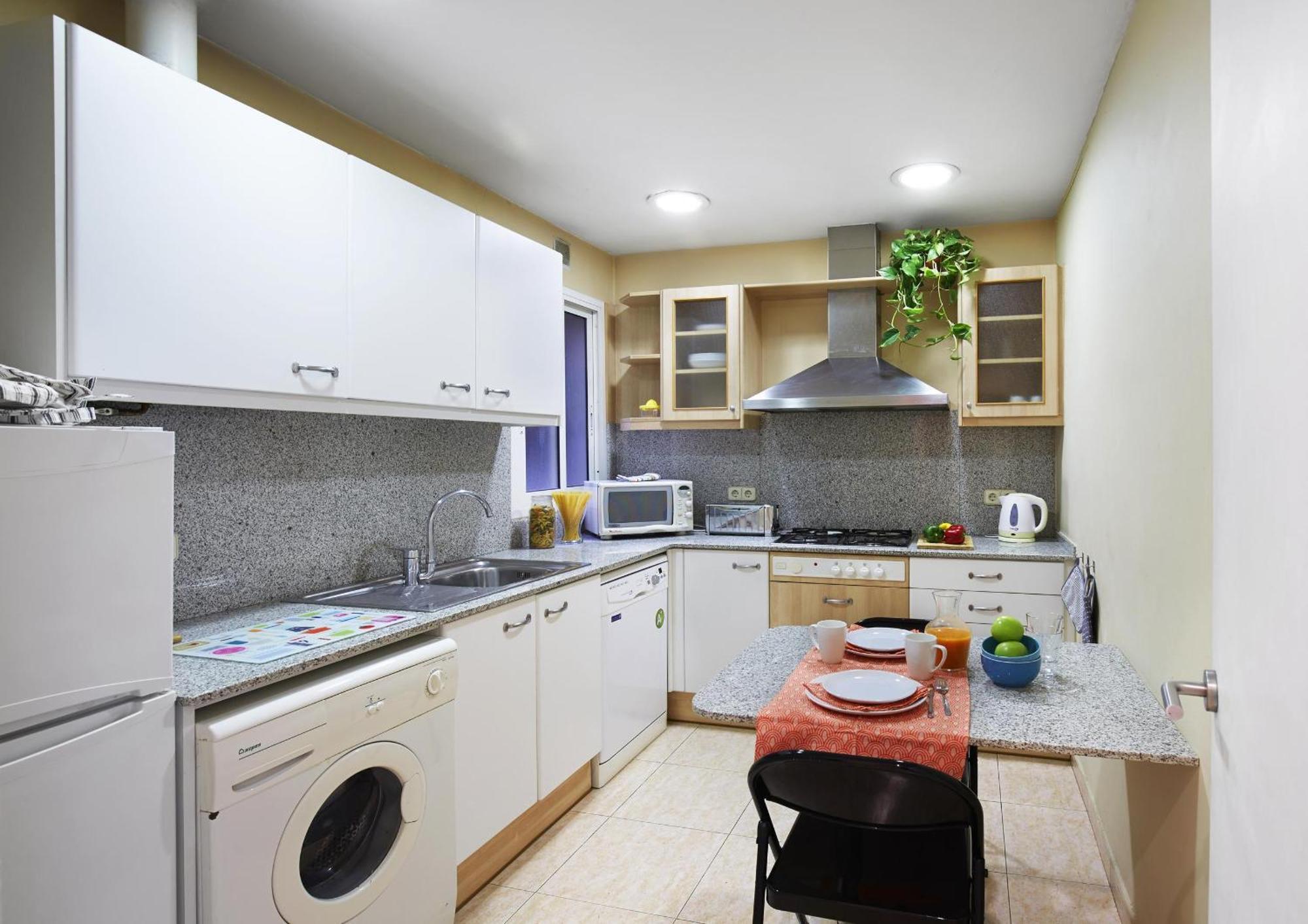 Apartamentos Calvet Barcelona Buitenkant foto