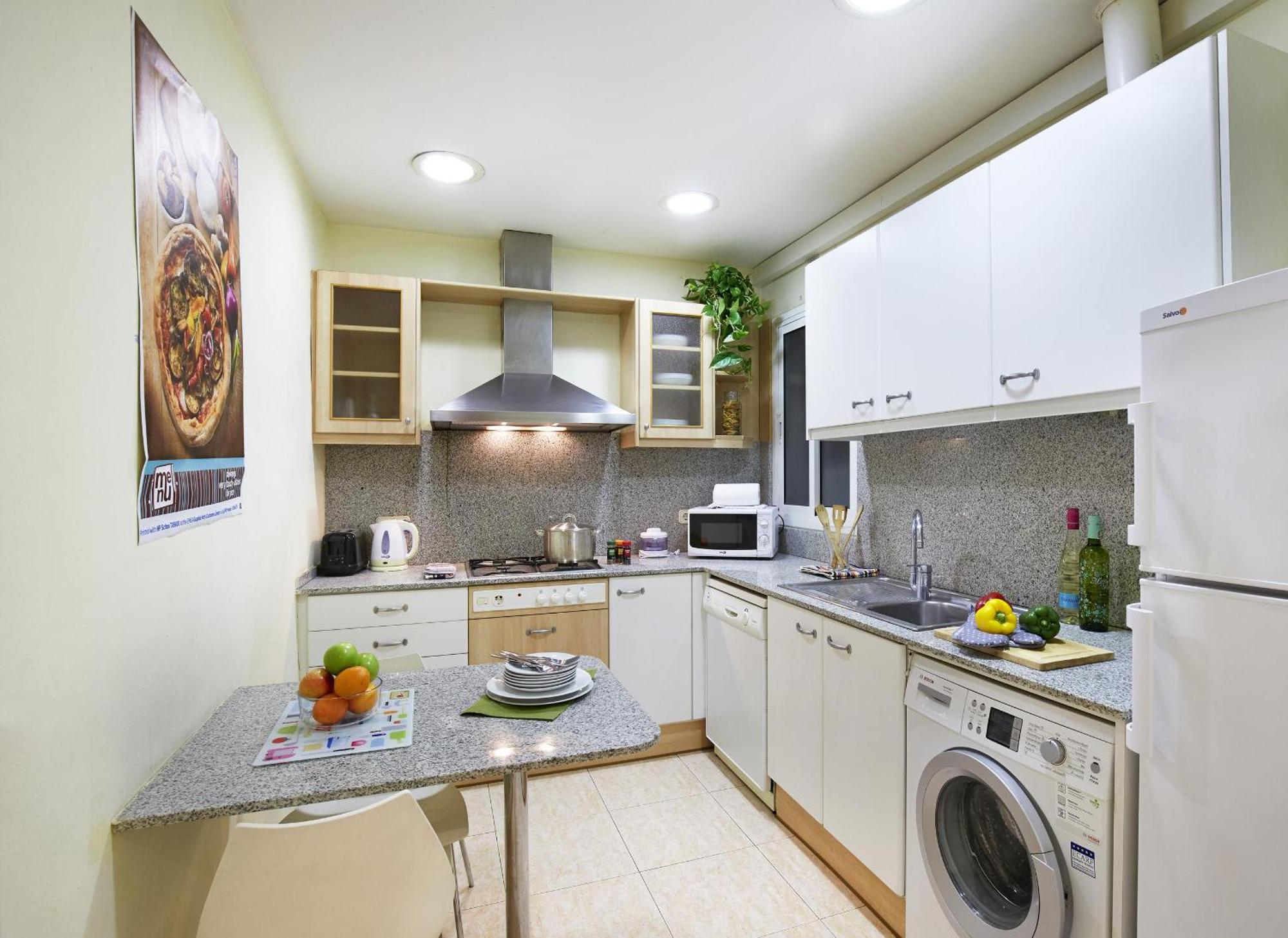 Apartamentos Calvet Barcelona Buitenkant foto